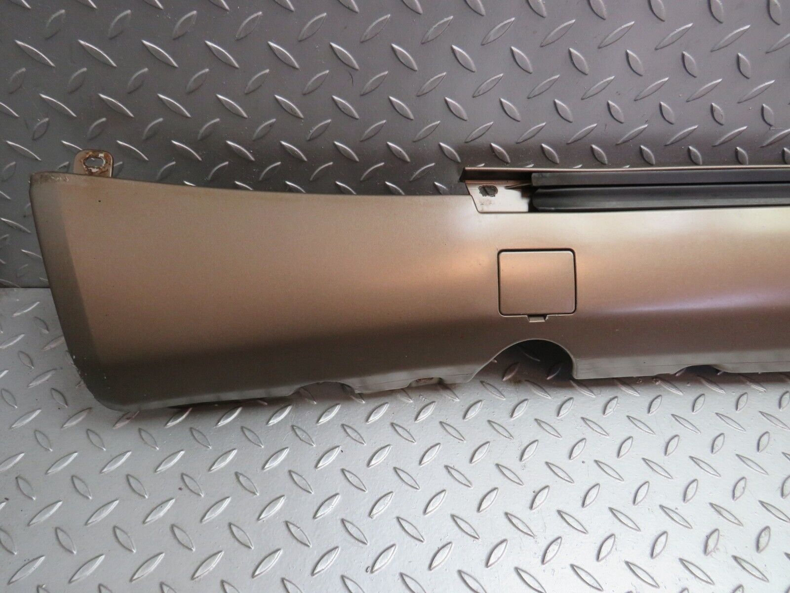 29212 Mercedes-Benz W124 230E Side Skirt Left Side 1246902340