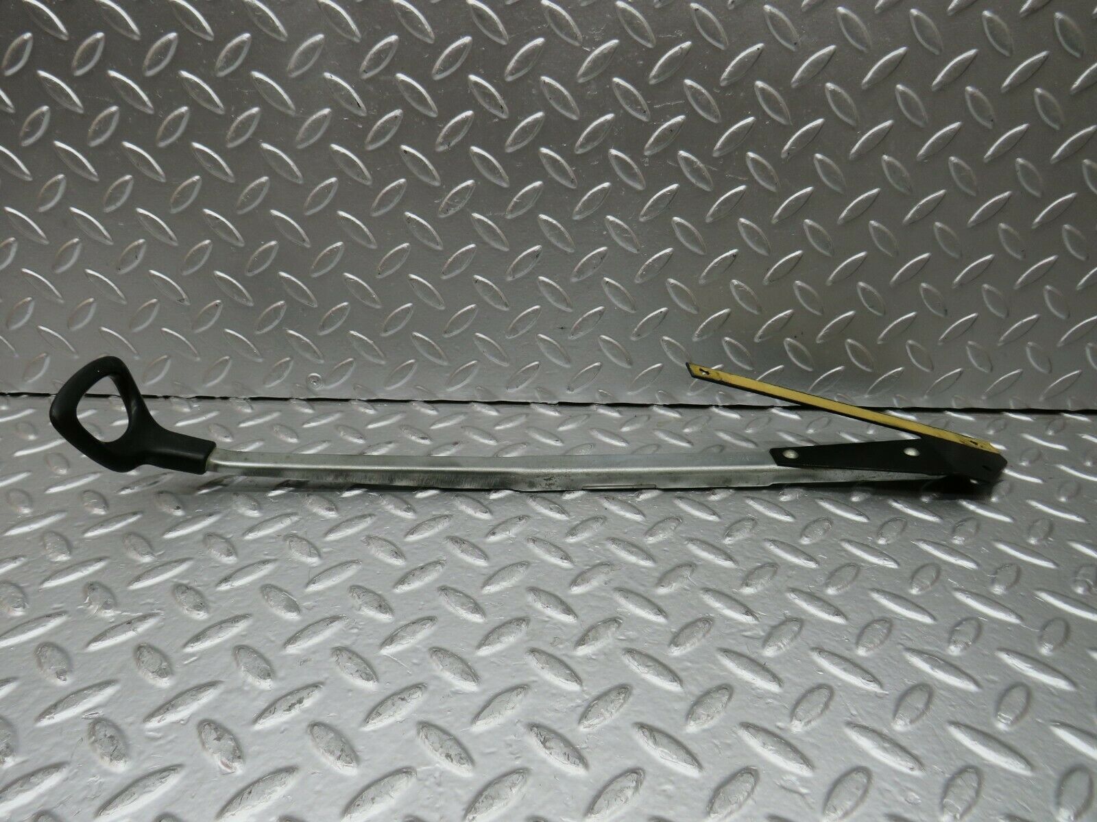 24181 Mercedes-Benz W123 280E Front Left Seat Sliding Adjust Handle