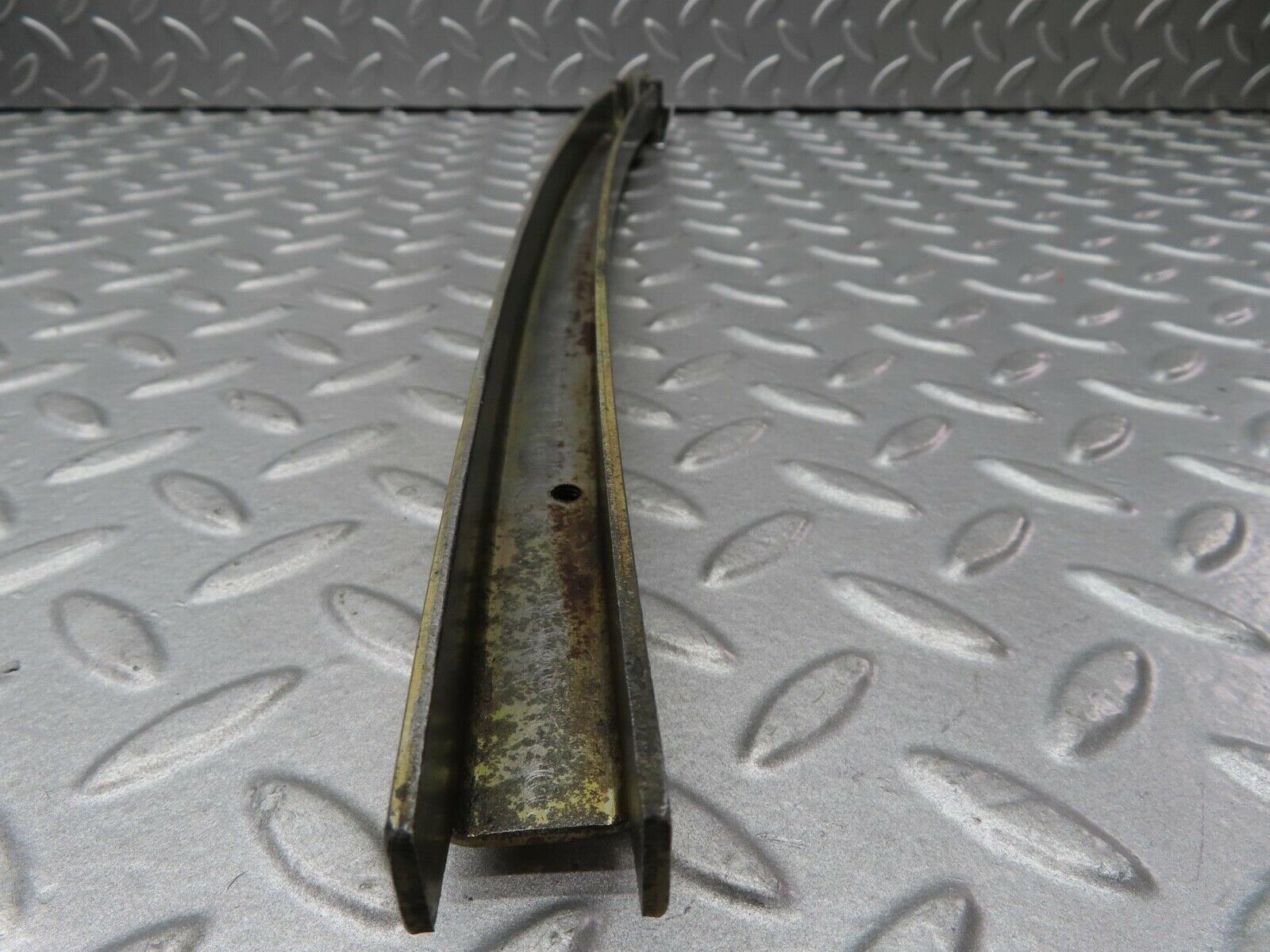 16739 Mercedes-Benz C107 380SLC Right Door Rear Window Channel