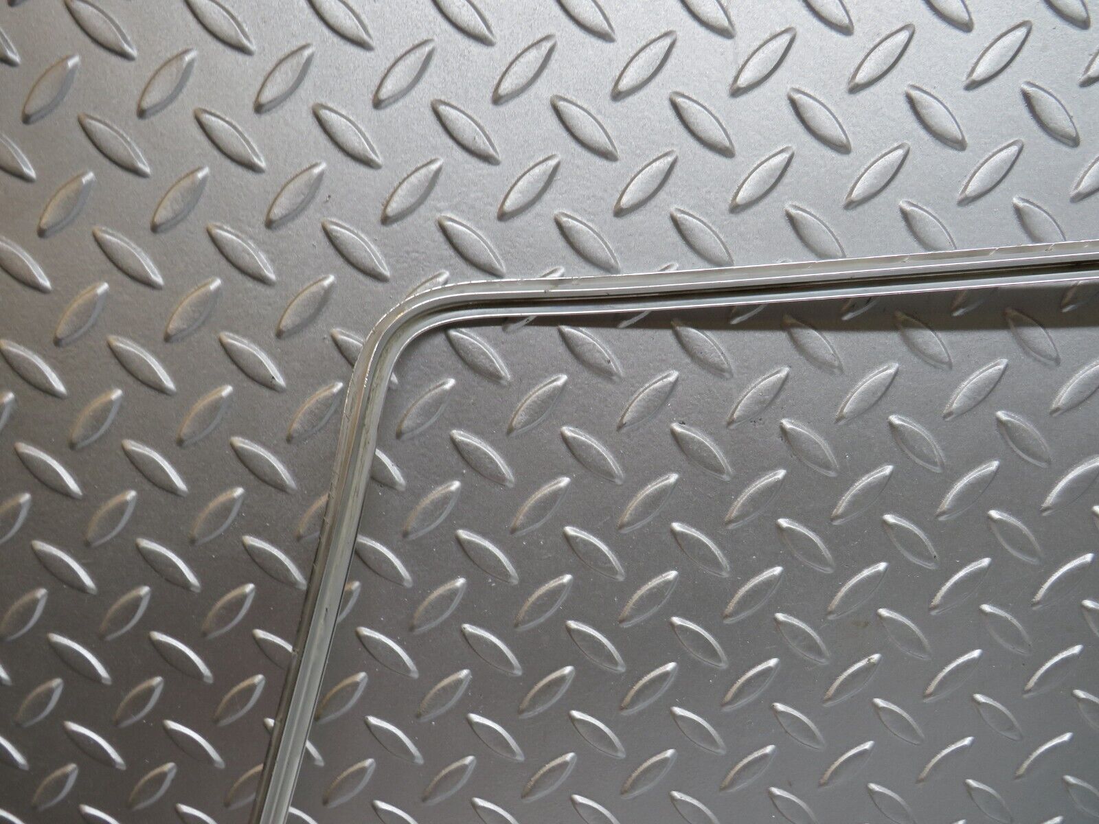 28240 Mercedes-Benz S123 240D Wagon Front Windscreen Chrome Frame