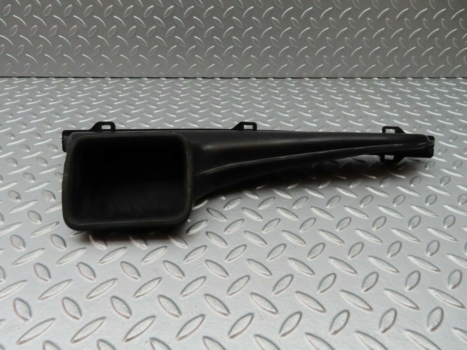 5225 Mercedes-Benz W116 350SE Dashboard Ventilation Duct Left 1168300319