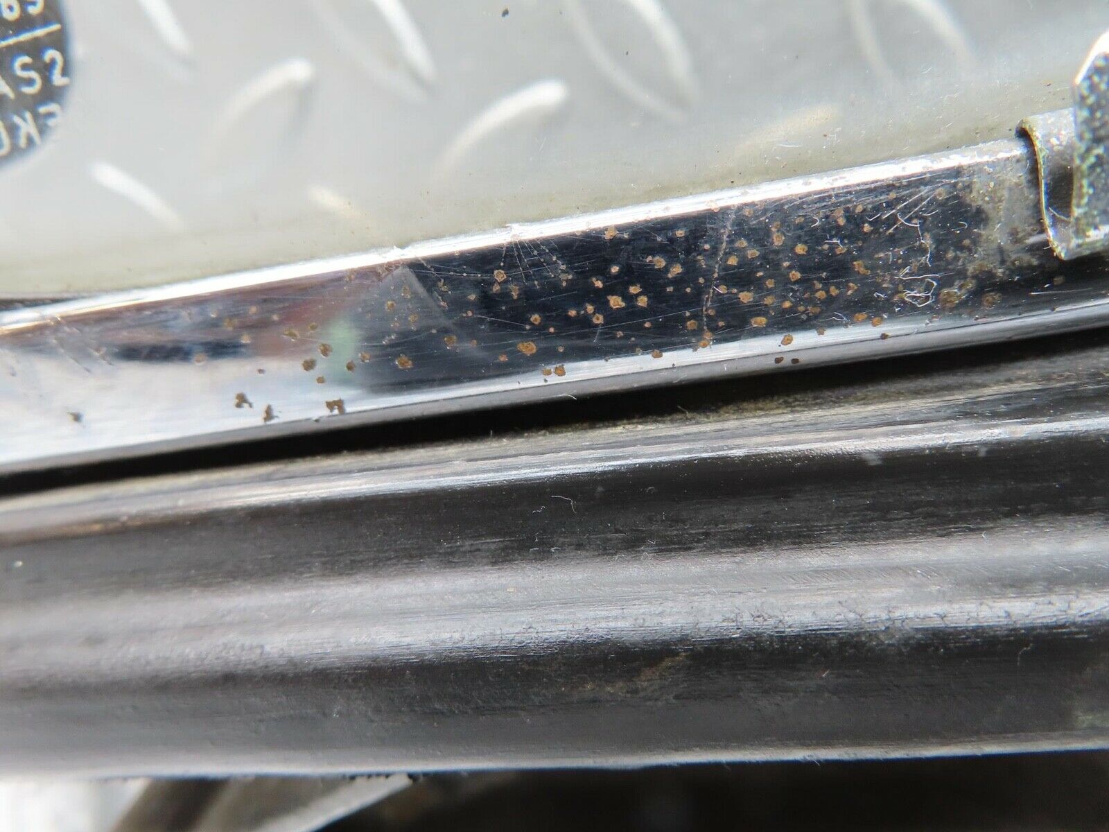 12384 Mercedes-Benz W108 Front Right Quarter Window Glass