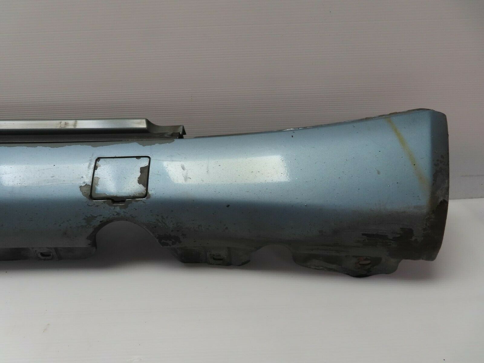 9505 Mercedes-Benz C124 300CE Coupe Side Skirt Right Side 1246901240