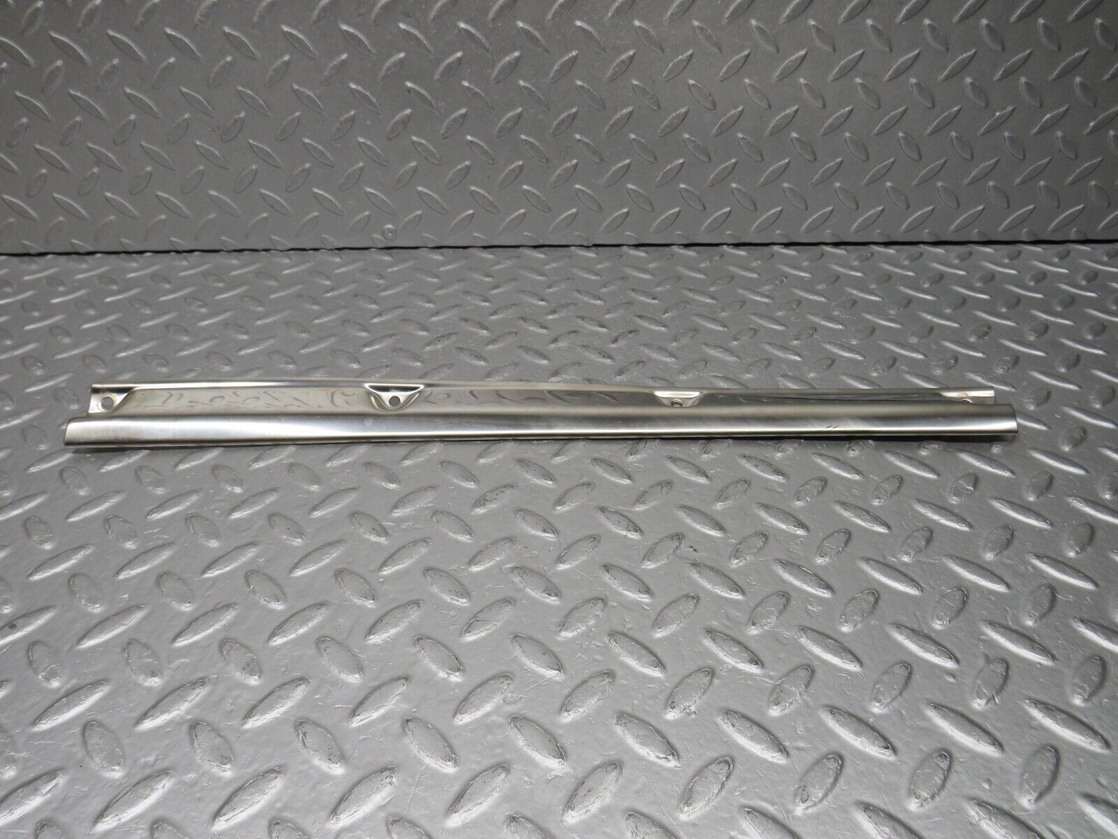 38594 Mercedes-Benz R129 280SL Coupe Folding Top Chrome Top Cover Trim Left