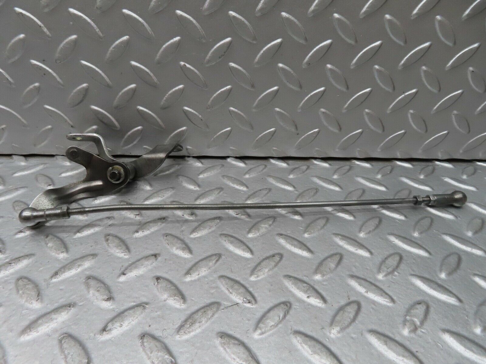 17788 Mercedes-Benz W116 450SEL Throttle Linkage