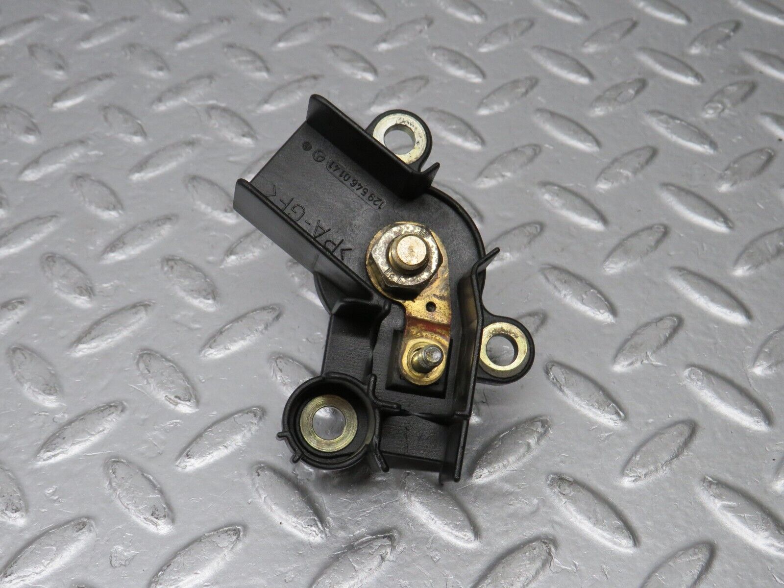 38391 Mercedes-Benz R129 280SL Coupe Positive Battery Cable Connector 1295460141