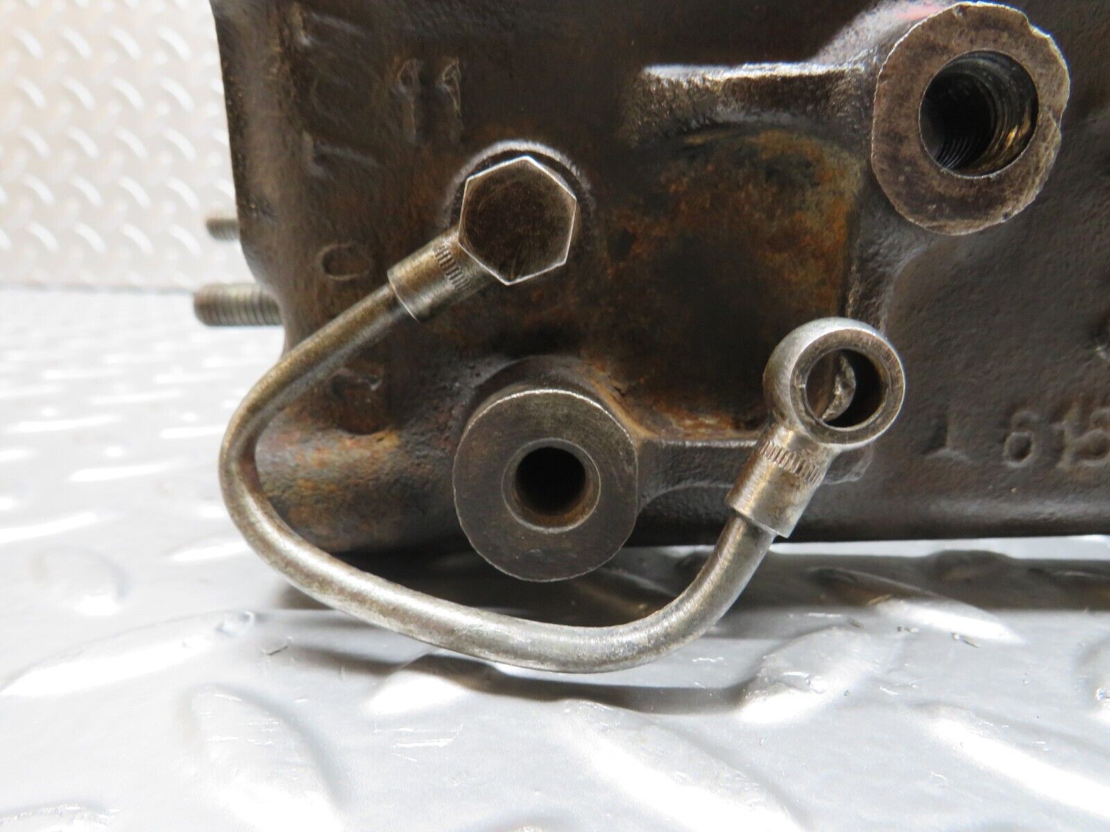 31138 Mercedes-Benz W123 200D Cylinder Head 6150162301