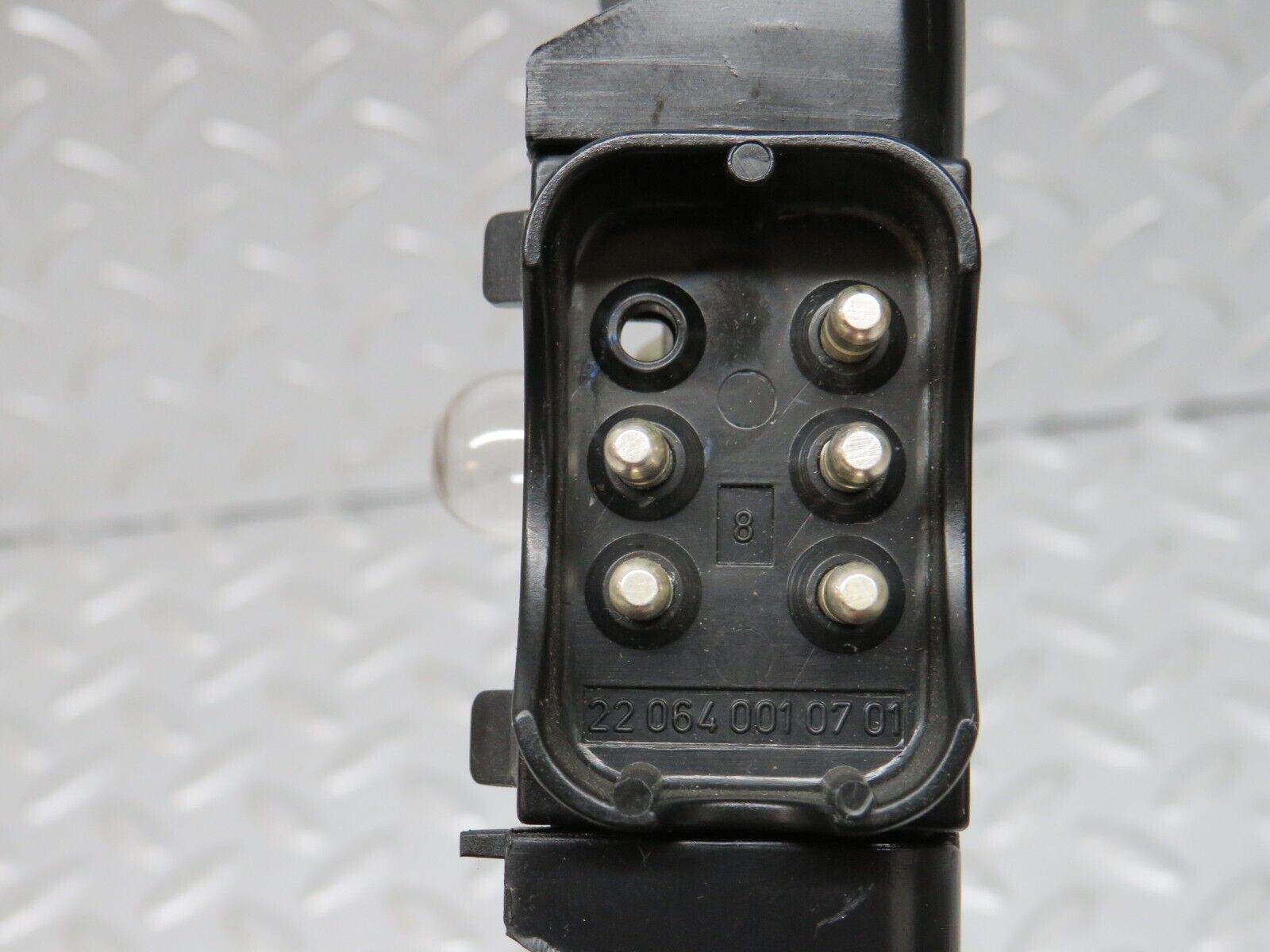 31052 Mercedes-Benz W123 200D Tail Light Bulb Holder Right Side 22064R