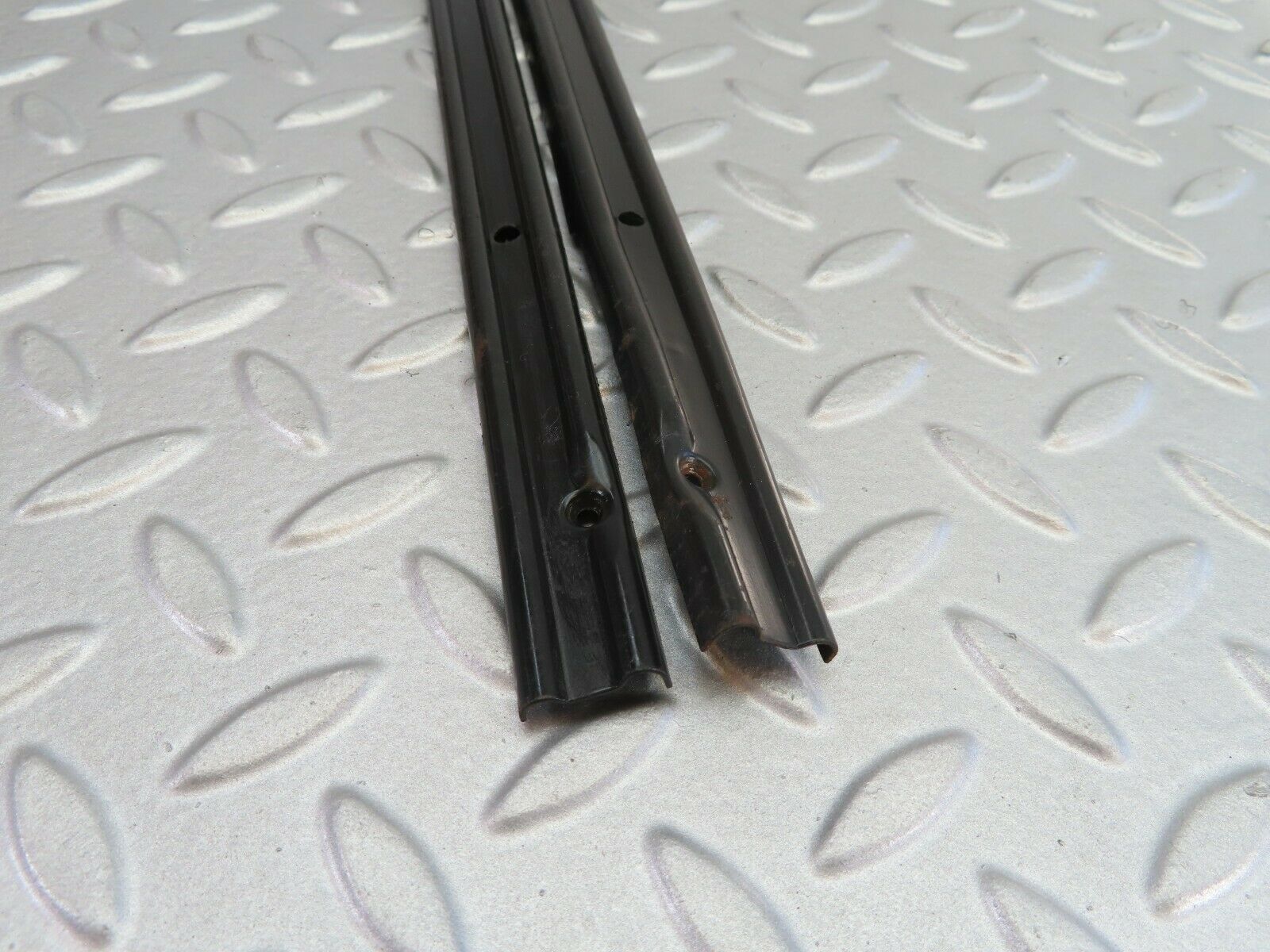 7216 Mercedes-Benz C107 350SLC Coupe Trunk Carpet Holding Strips Rails