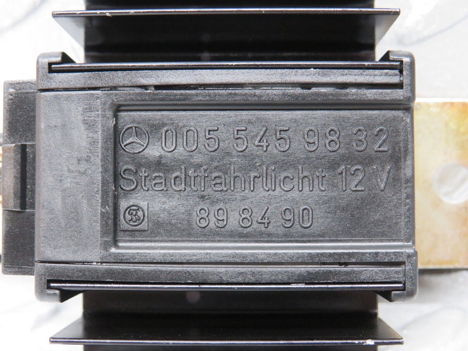 36990 Mercedes-Benz C126 420SEC Coupe ECU Relay 0055459832