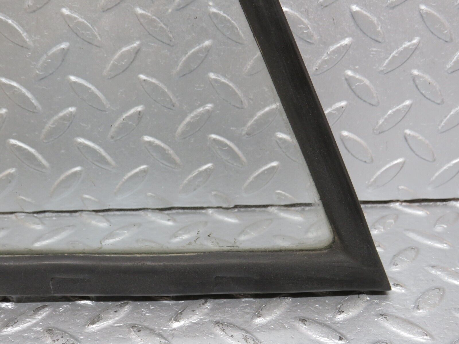 40498 Mercedes-Benz W110 230 Rear Right Quarter Window Glass