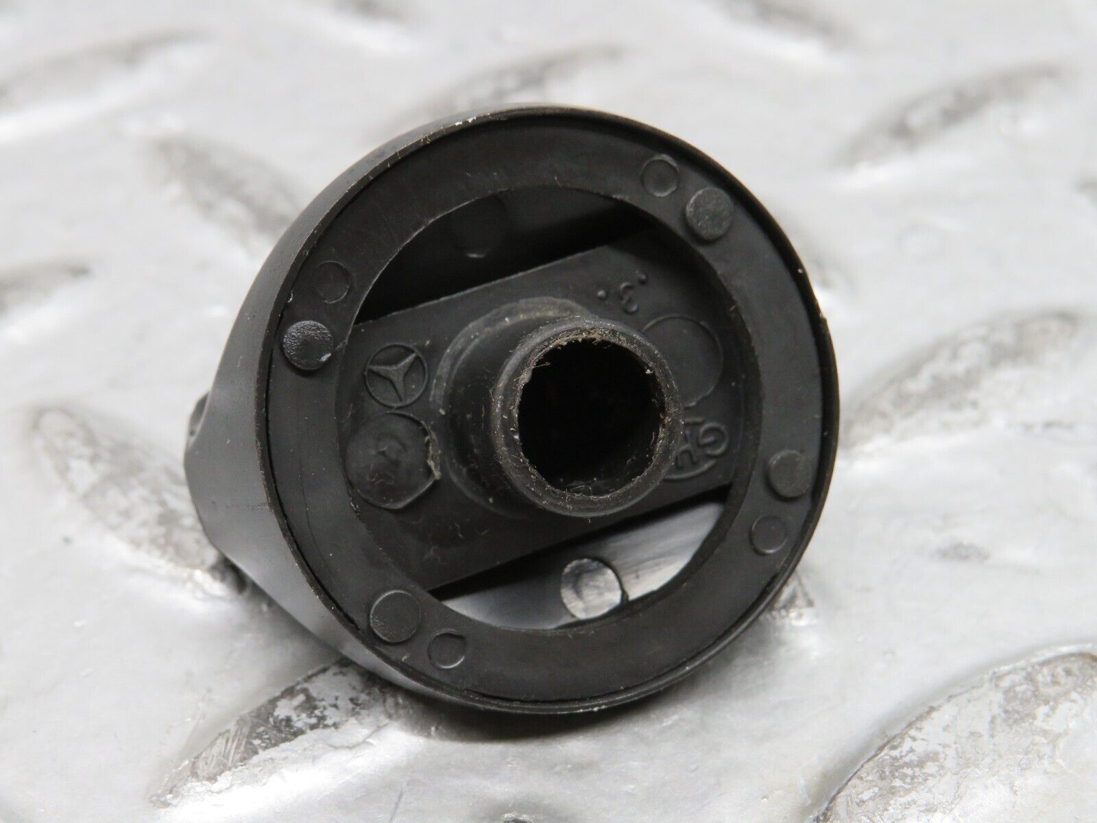 28868 Mercedes-Benz W123 230E Heater Control Knob Set