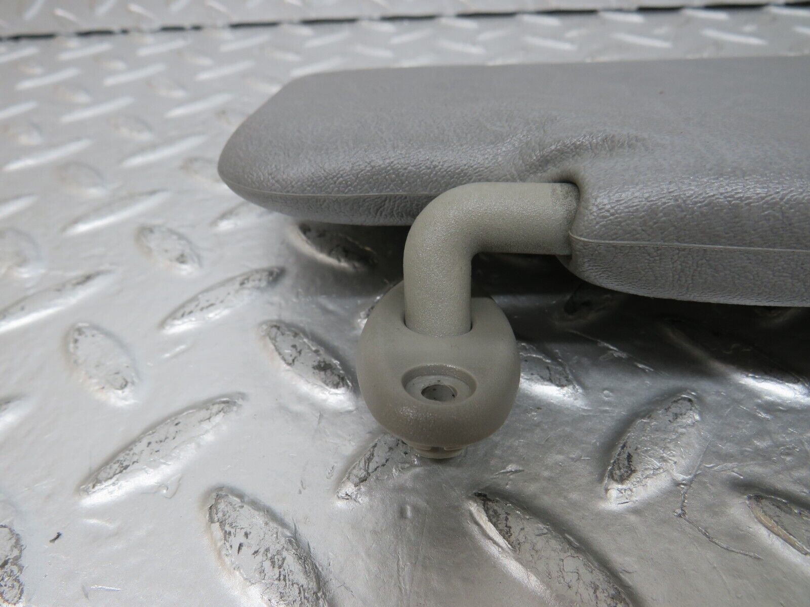 25861 Mercedes-Benz W124 280E Sun Visor Right Side Grey