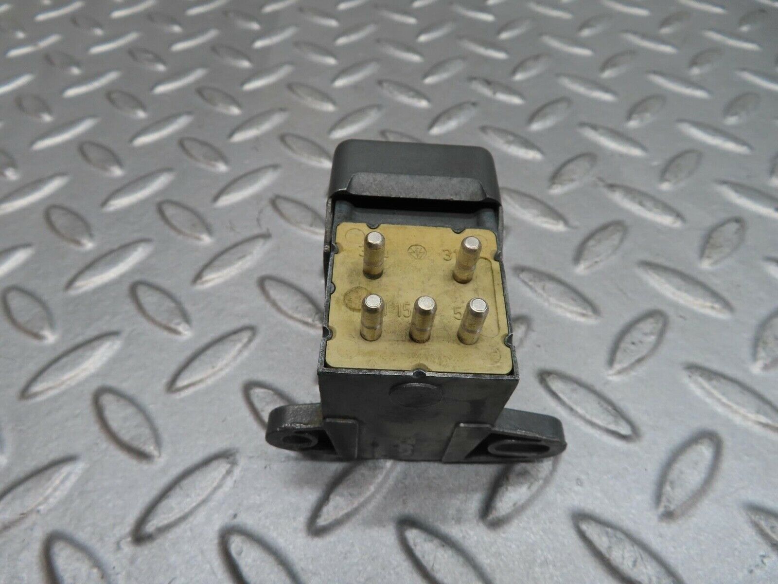 12318 Mercedes-Benz W108 280SE 3.5 Windscreen Washer Switch