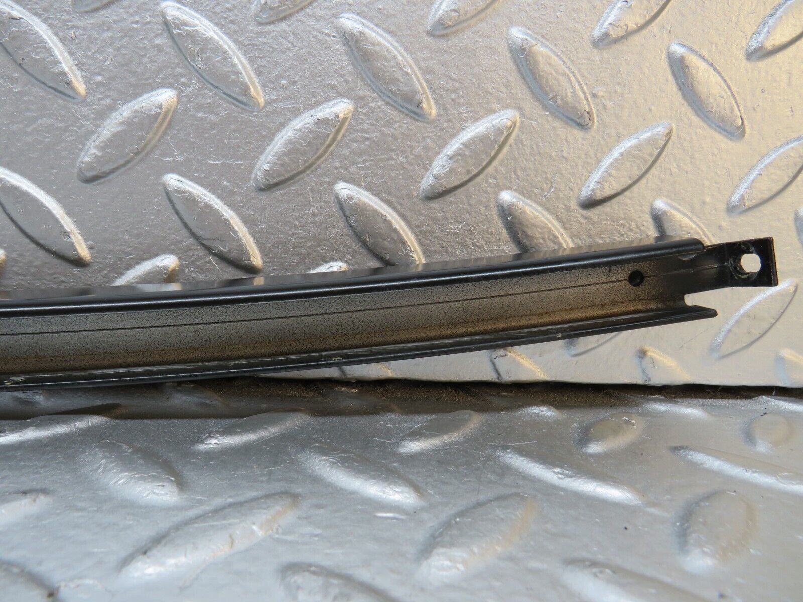 31211 Mercedes-Benz S124 220TE Wagon Rear Left Door Window Channel