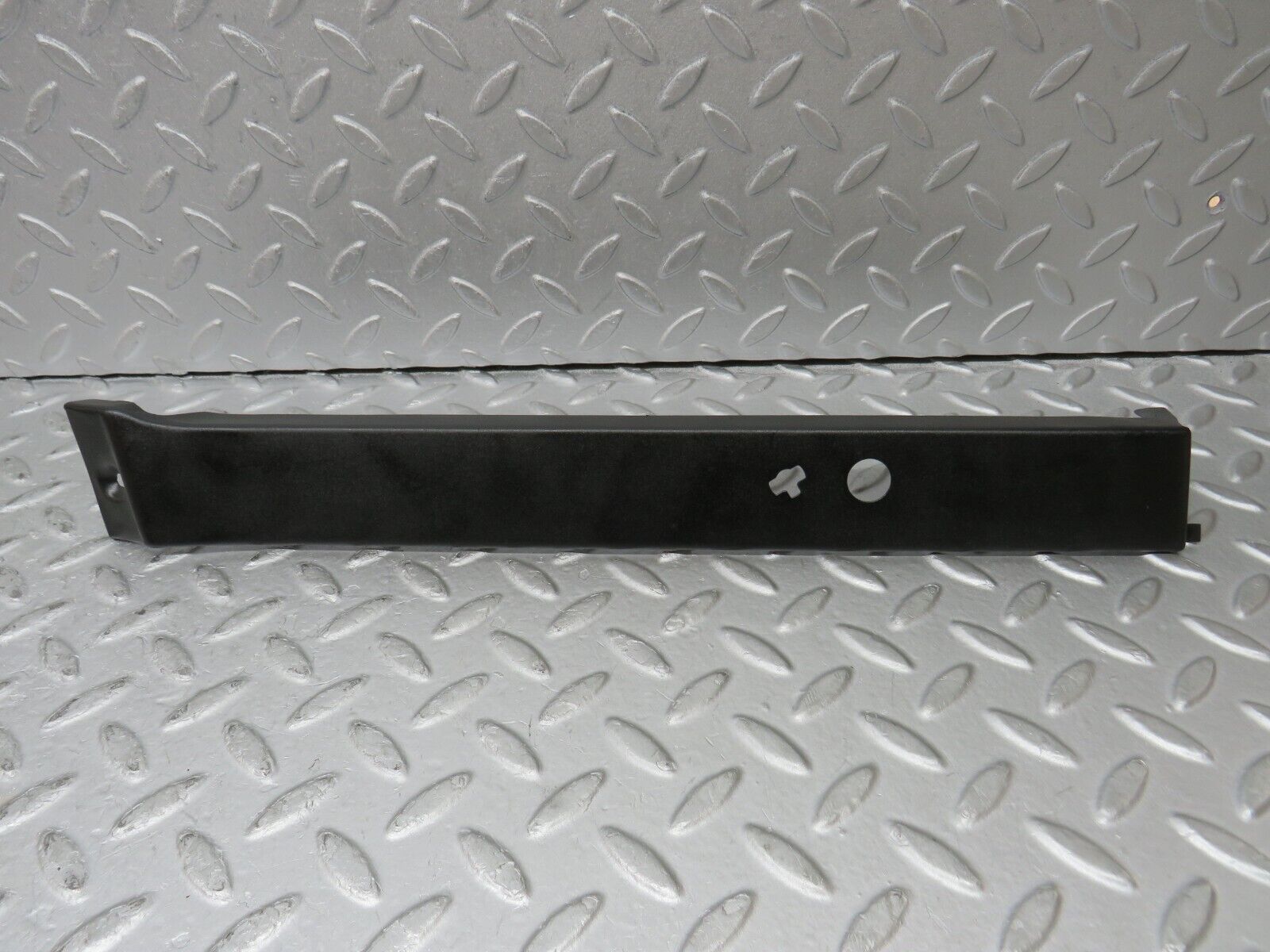 36343 Mercedes-Benz W126 420SE Under Headlight Trim Left Side