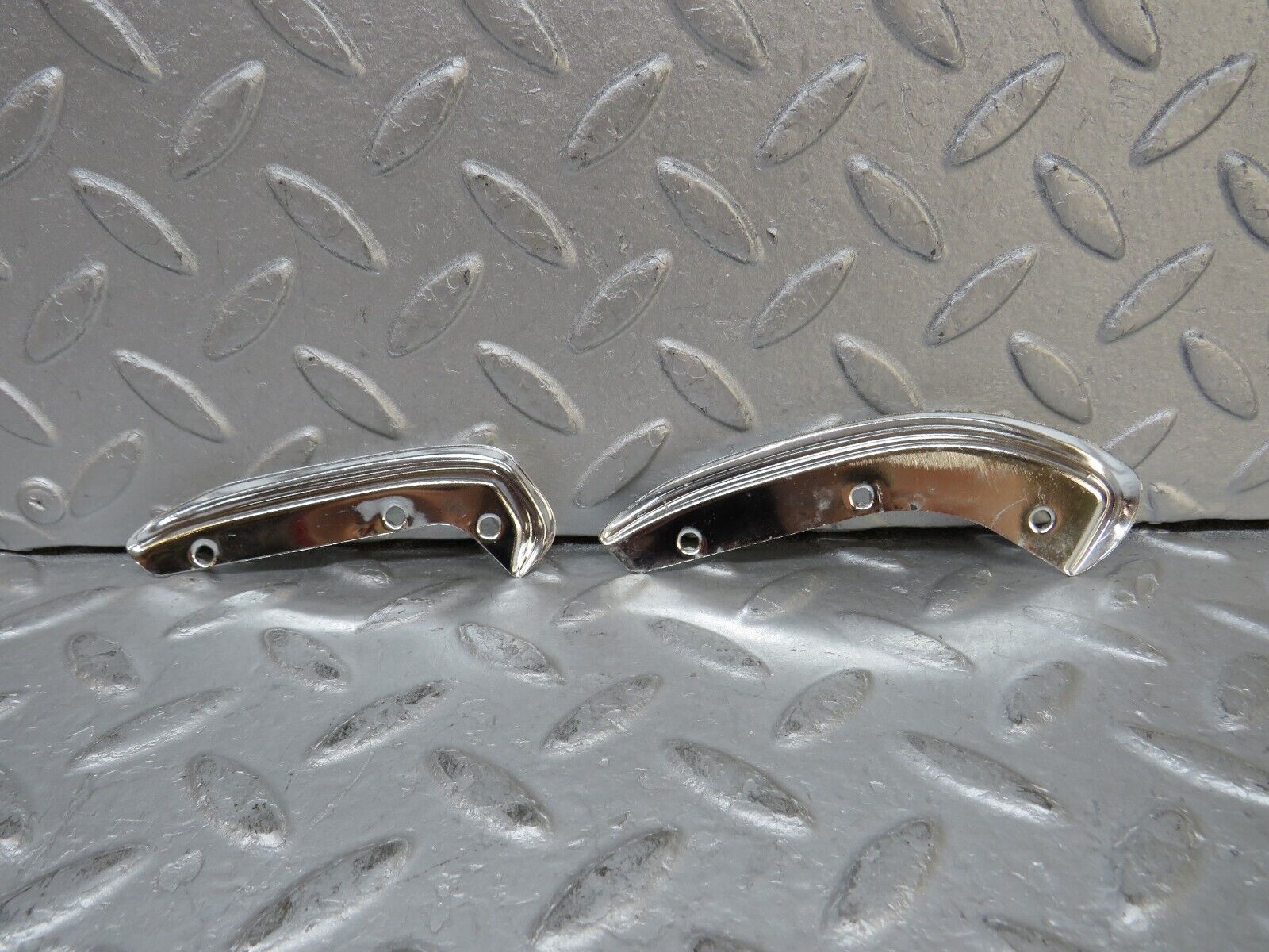 37298 Mercedes-Benz W109 300SEL Interior Door Handle Chrome Trim Pair Right