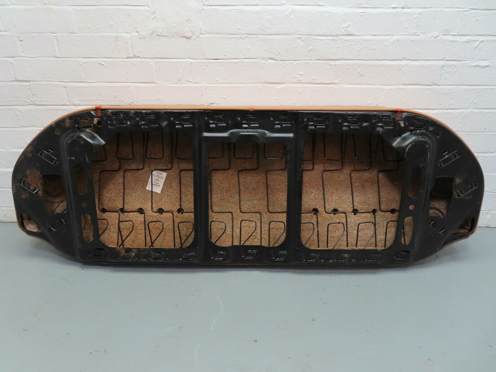 5901 Mercedes-Benz W123 200 Rear Seat