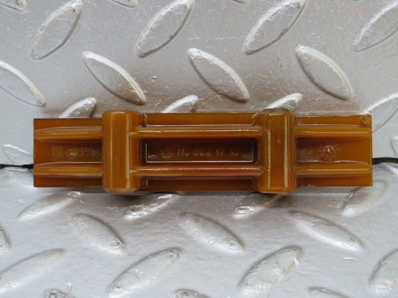 34494 Mercedes-Benz C126 380SEC Coupe Timing Chain Guide Rail 1160521716