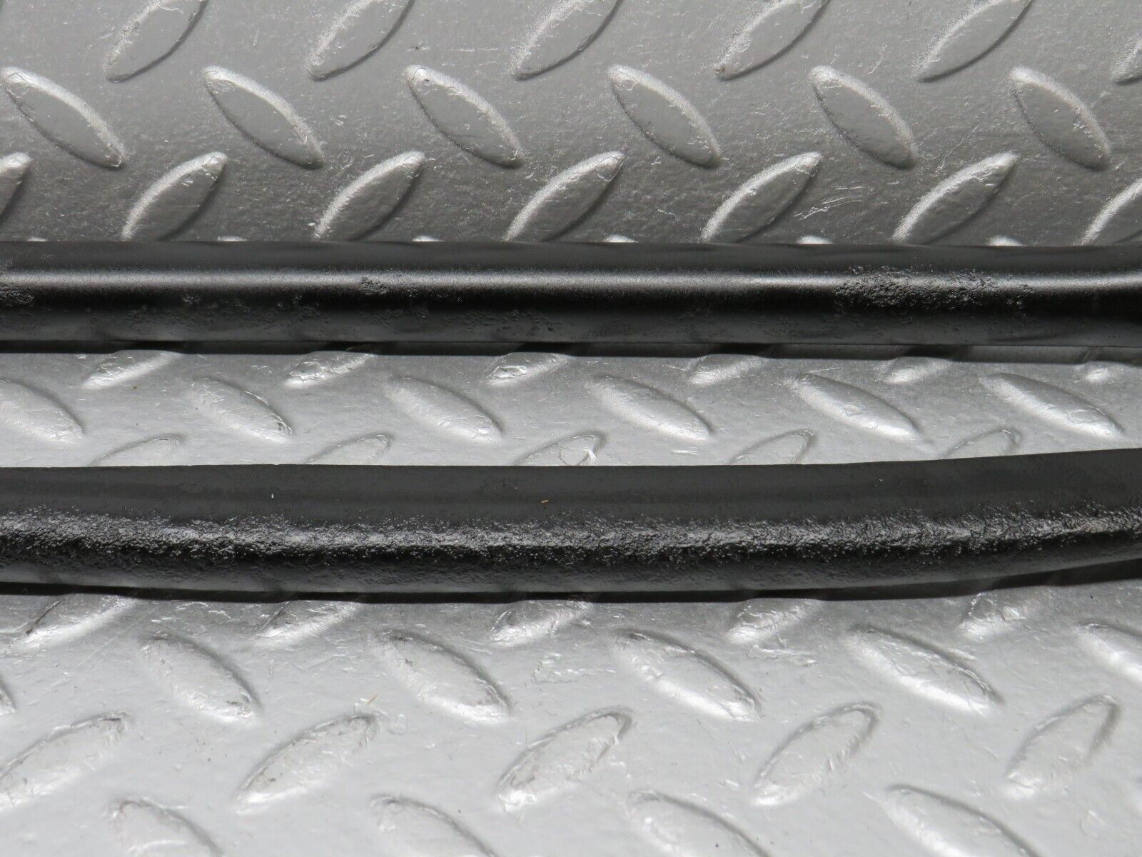 38583 Mercedes-Benz R129 280SL Coupe Rear Suspension Anti Roll Bar Support Bar 2x