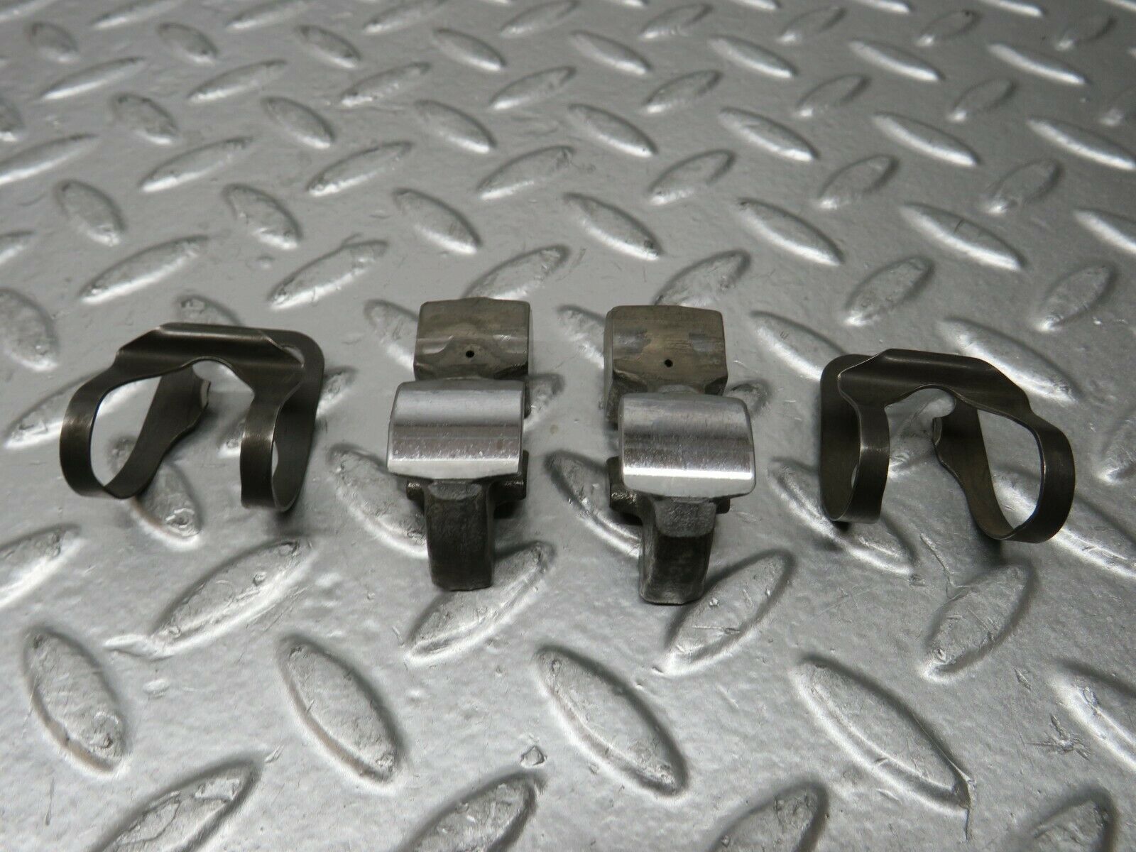 23574 Mercedes-Benz W114 280E Valve Rocker Arm With Retaining Spring