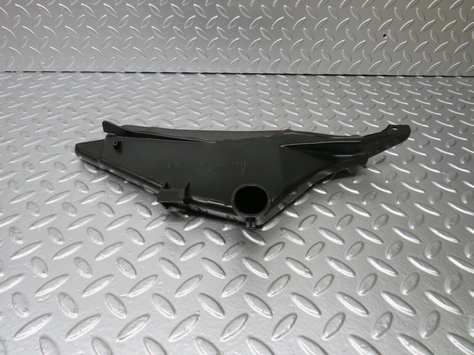 25141 Mercedes-Benz W201 190D Front Right Rain Gutter Drain Channel 2016280273