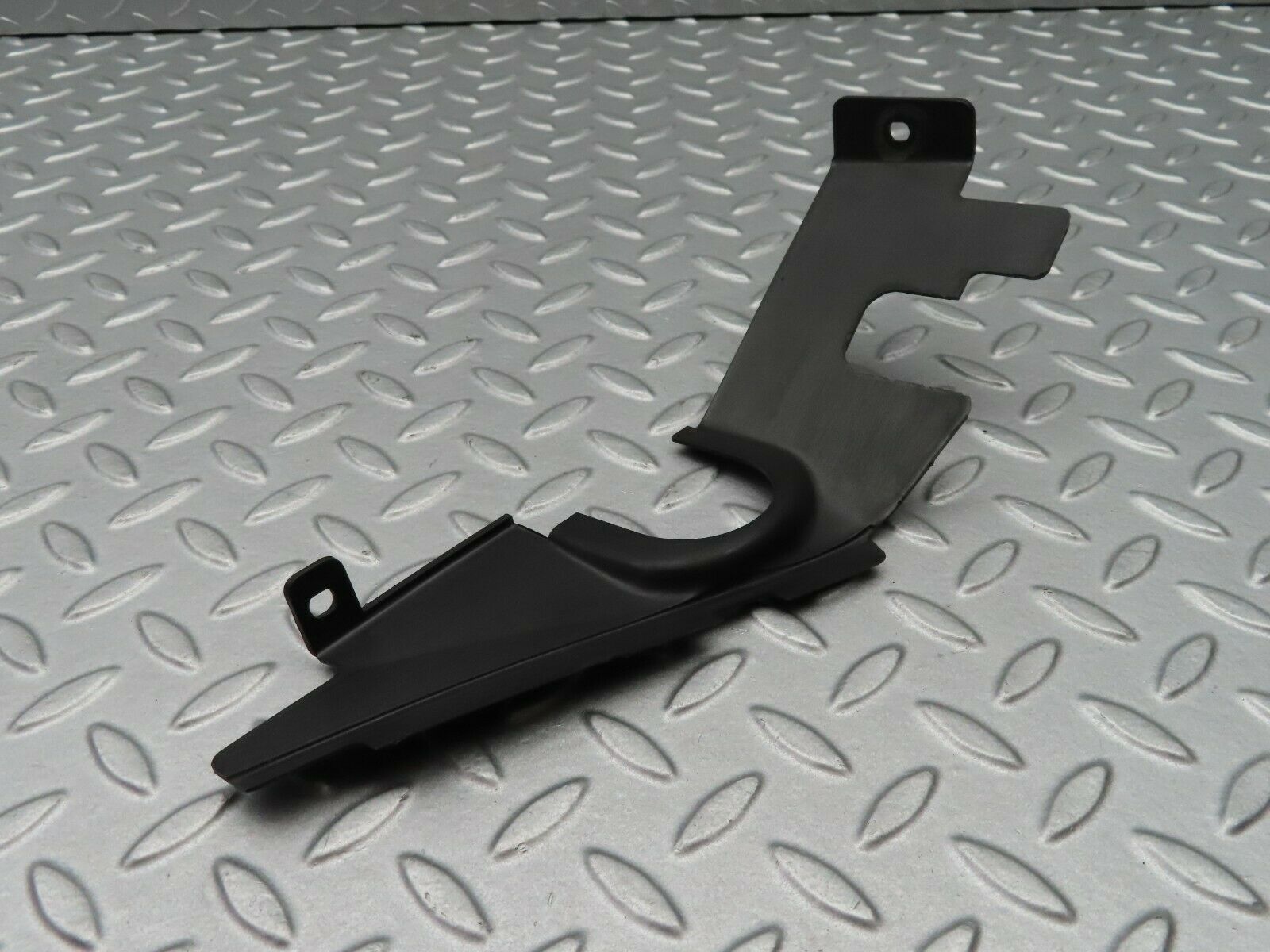 5354 Mercedes-Benz W124 230E Cover Between Lighting Unit And Frame 1246281907