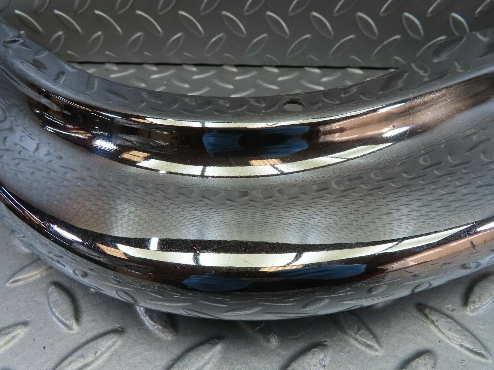 10611 Mercedes-Benz W111 Front Left Upper Bumper Corner