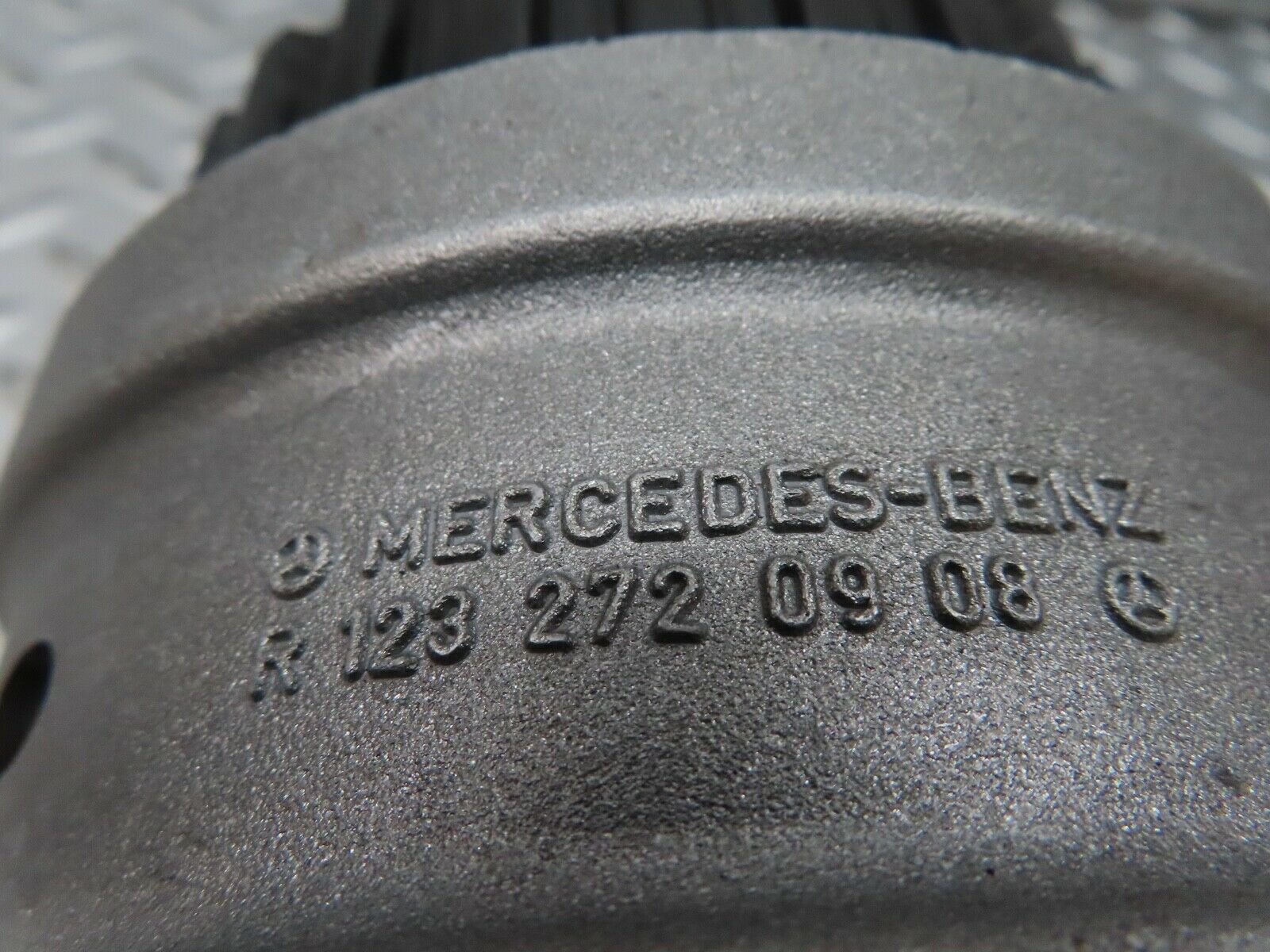 17843 Mercedes-Benz W123 230E Automatic Transmission Gear Set 1232720908