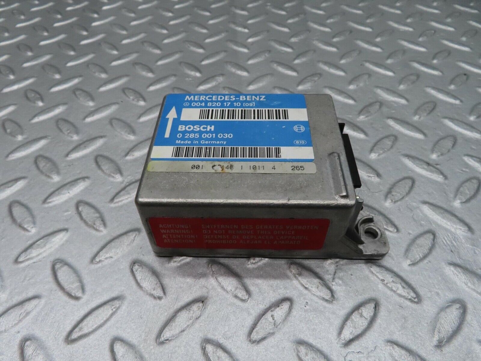 11920 Mercedes-Benz R129 300SL Coupe Air Bag Control Unit Bosch 0048201710