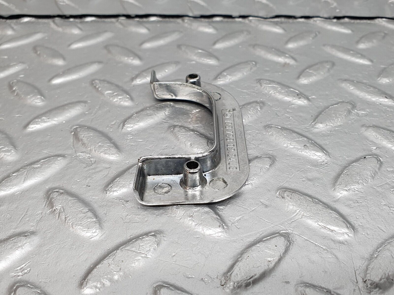 40896 Mercedes-Benz W126 300SE Interior Chrome Door Latch Trim Right 1237230224