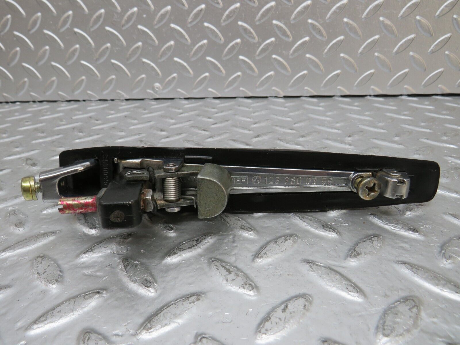 29766 Mercedes-Benz W123 230E Rear Right Door Exterior Handle 1237600359