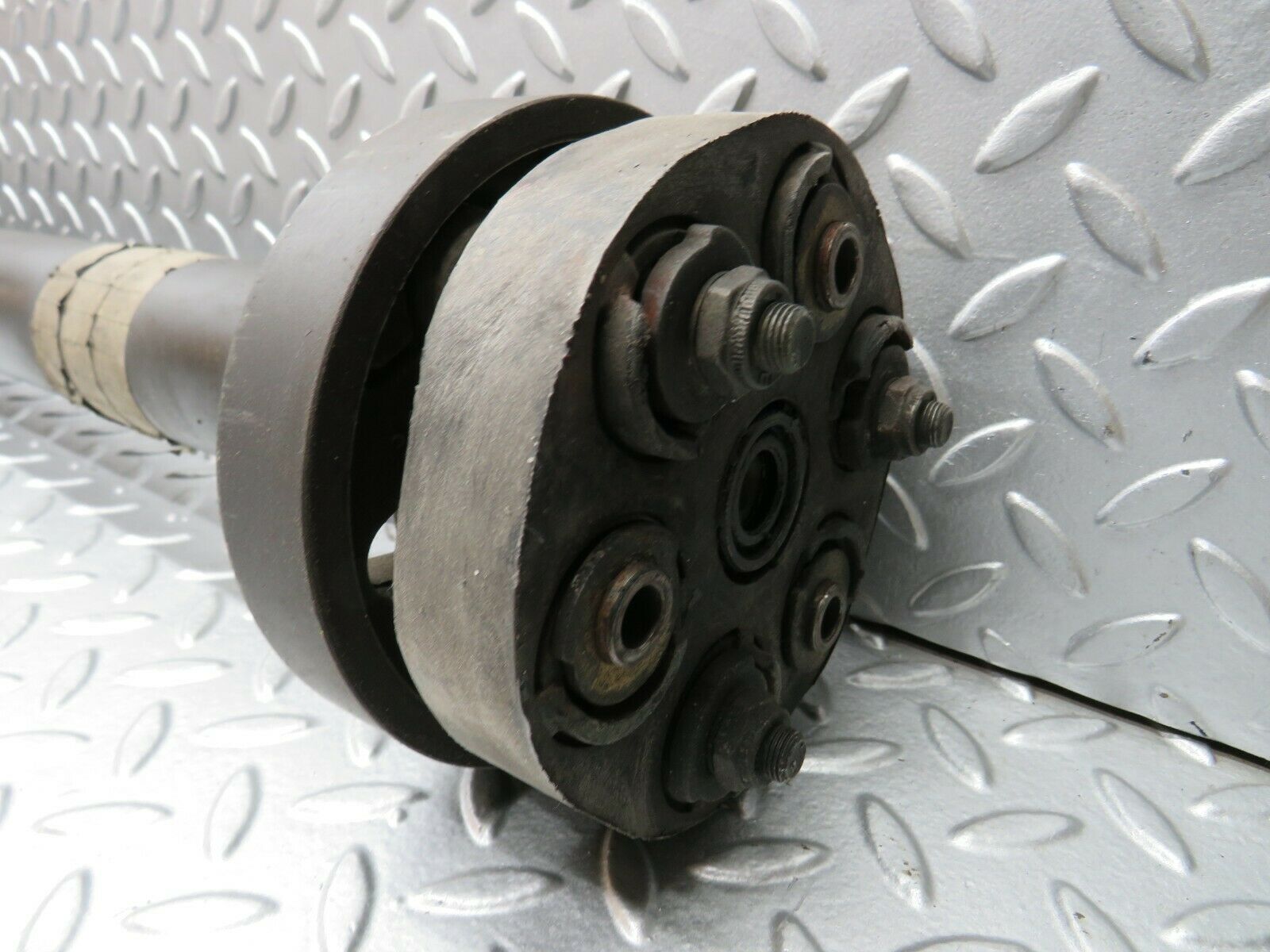 22537 Mercedes-Benz C124 E220 Coupe Cardan Shaft Prop Shaft