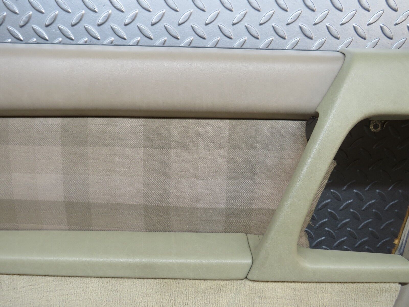 38288 Mercedes-Benz R129 280SL Coupe Left Door Card Beige