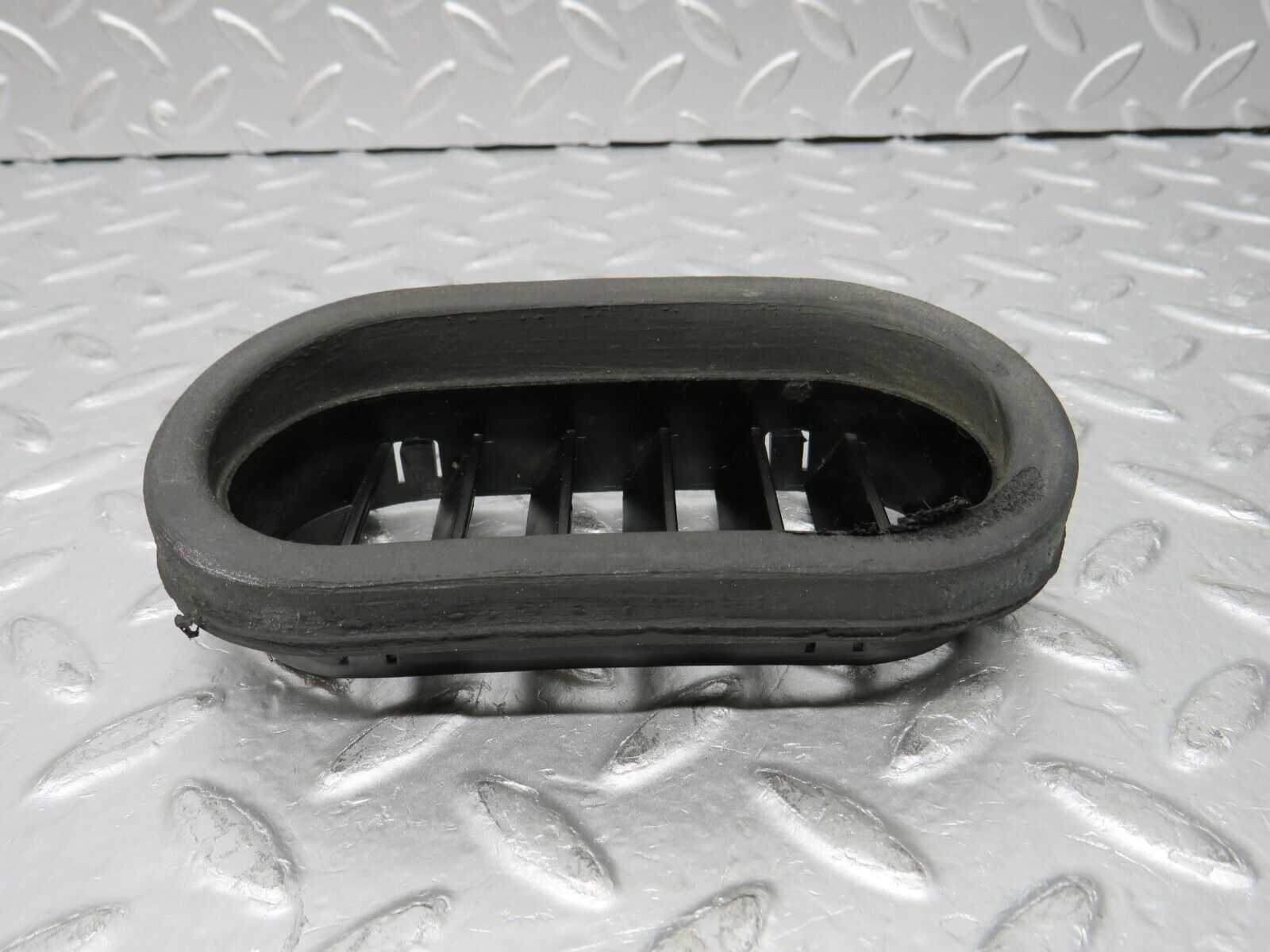 29989 Porsche 924 Left Door Air Vent 477819179