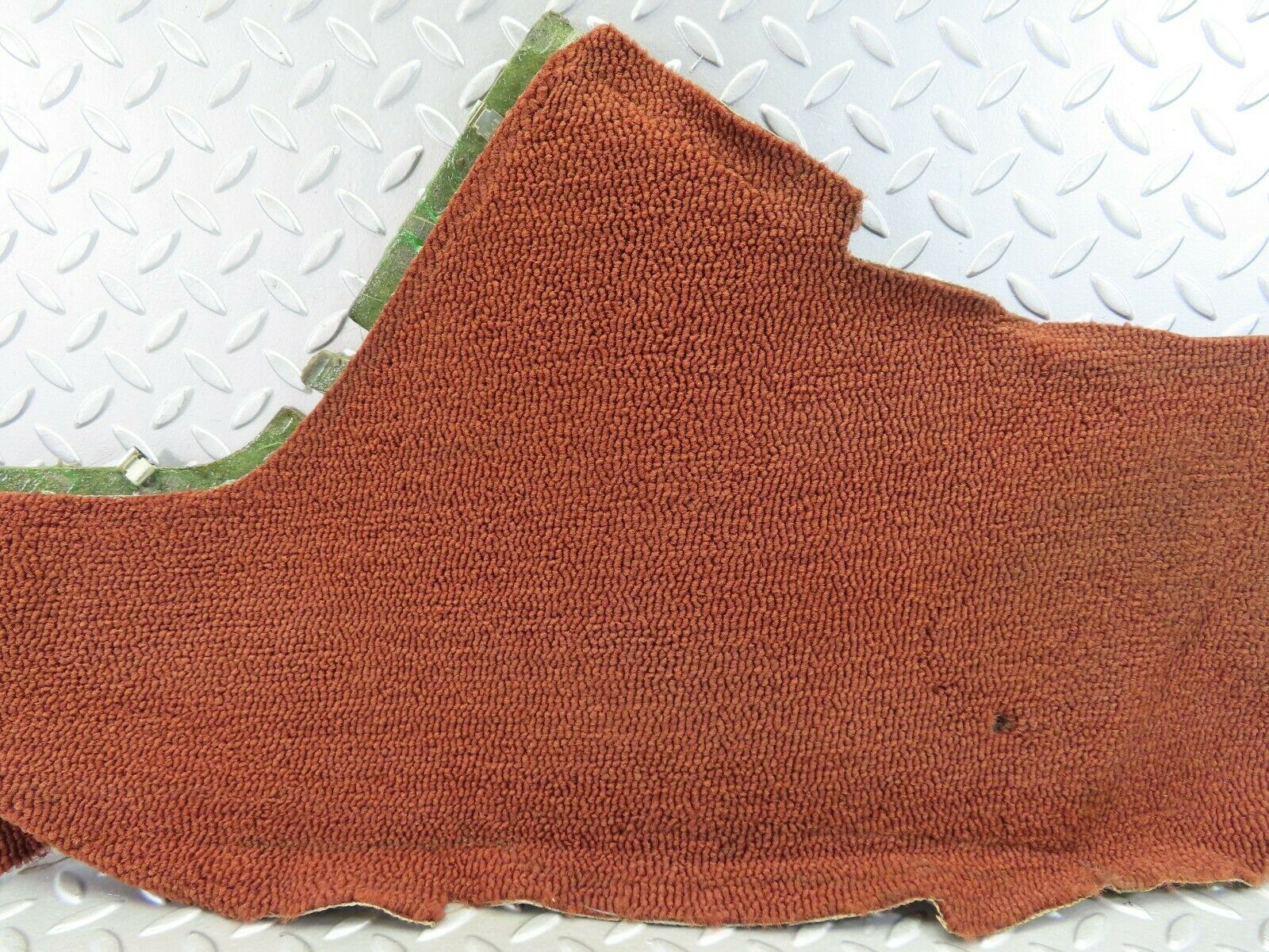 7672 Mercedes-Benz S123 230TE Wagon Centre Console Carpet Right Side