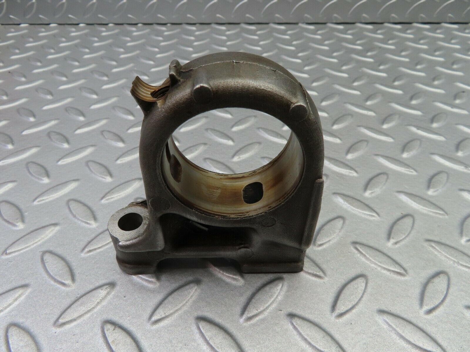 6297 Mercedes-Benz W126 380SE Camshaft Bearing Tower 1160514612