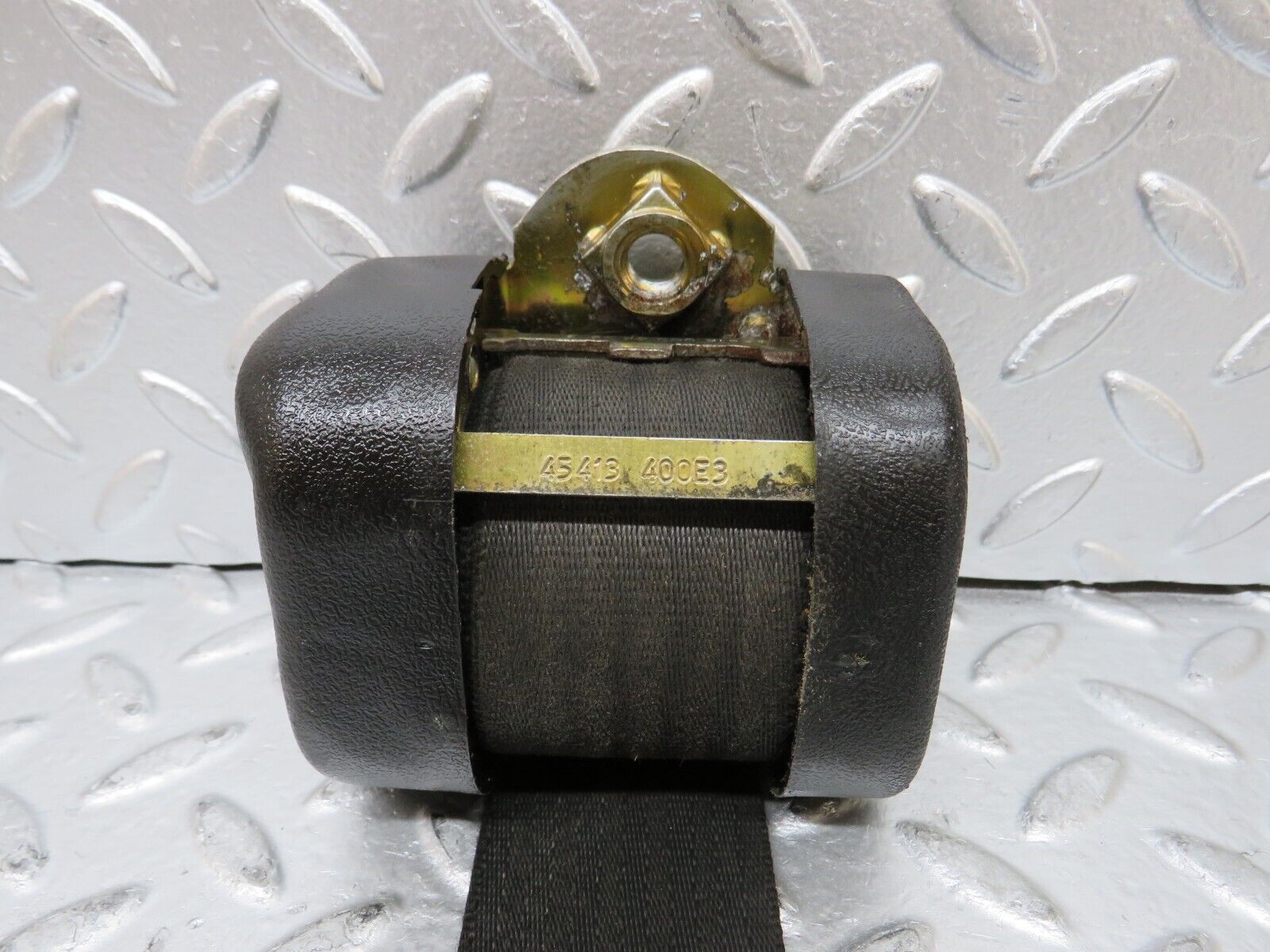 26979 Mercedes-Benz W123 240D Front Right Seat Belt 1238604886