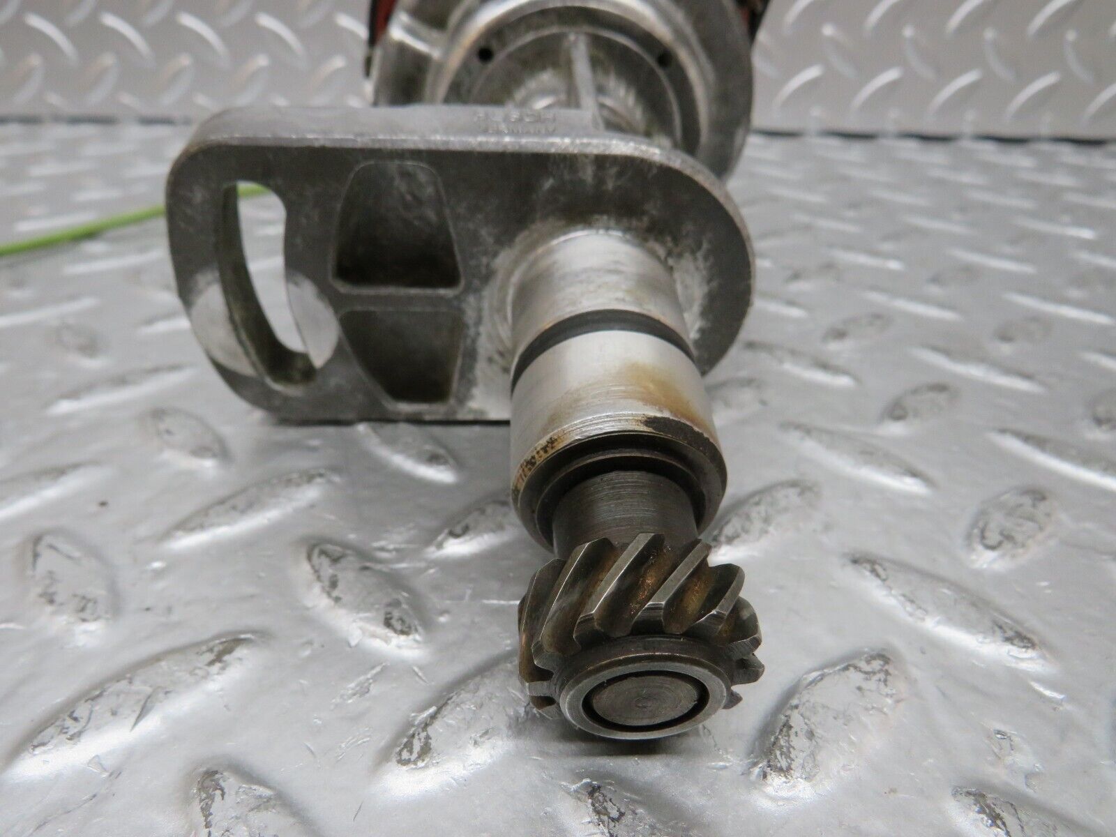 26334 Mercedes-Benz W116 450SE Ignition Distributor 0237404006