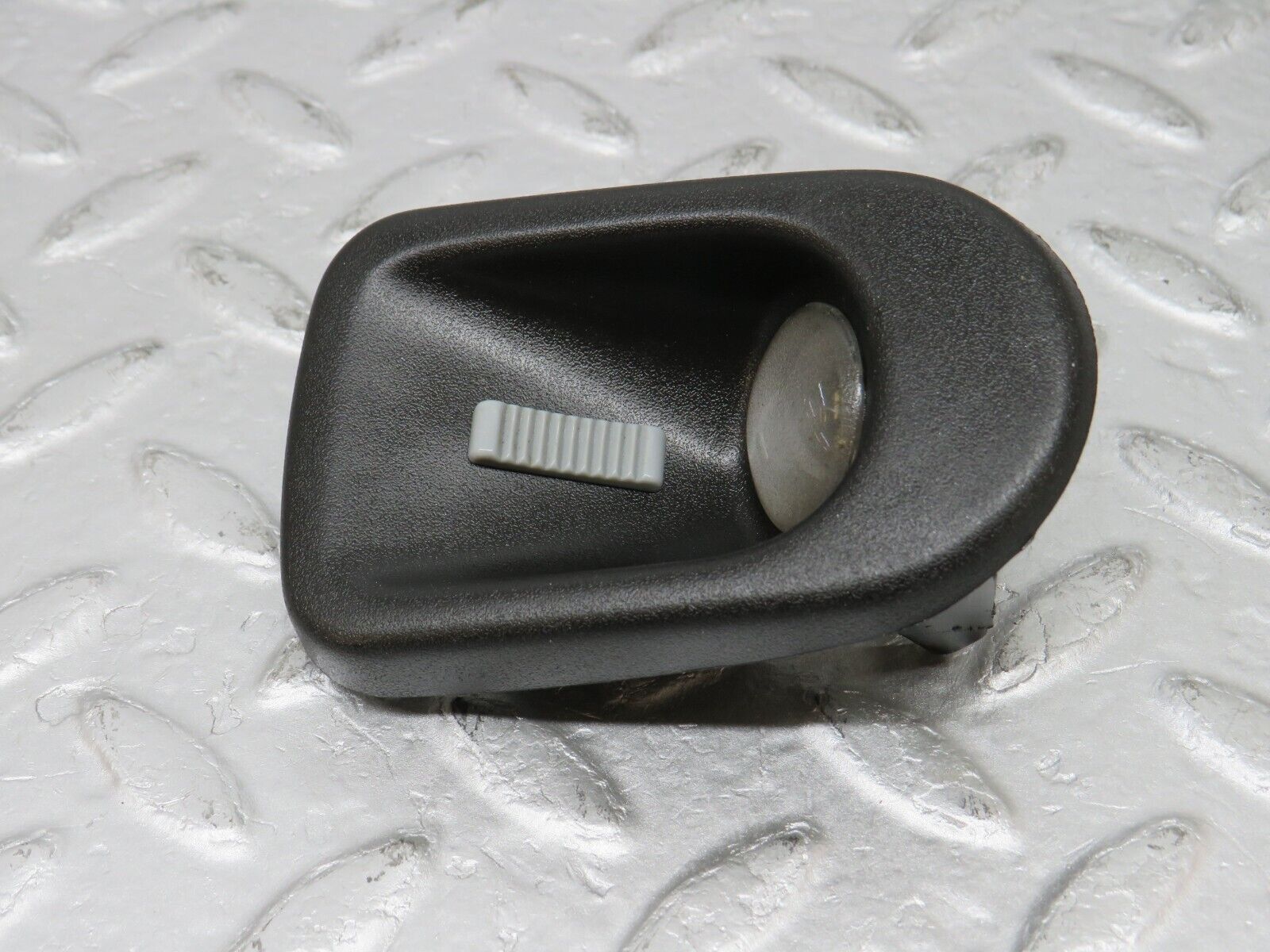 36078 Mercedes-Benz W126 420SE Rear Left Interior Light 1268200301