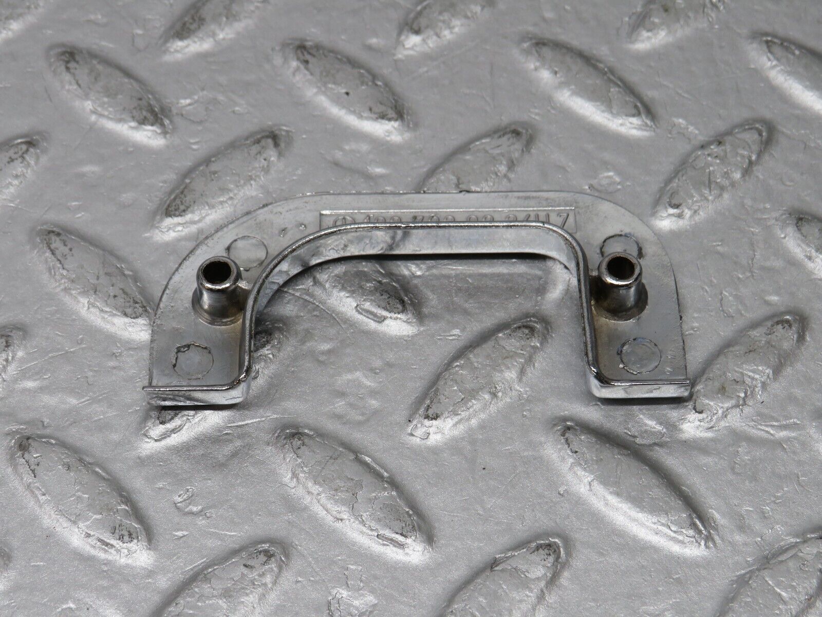 36094 Mercedes-Benz W126 420SE Interior Chrome Door Latch Right 1237230224