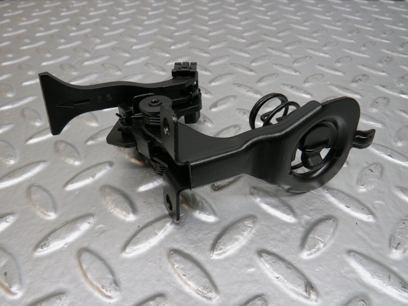 24770 Mercedes-Benz W140 S320 Bonnet Safety Latch