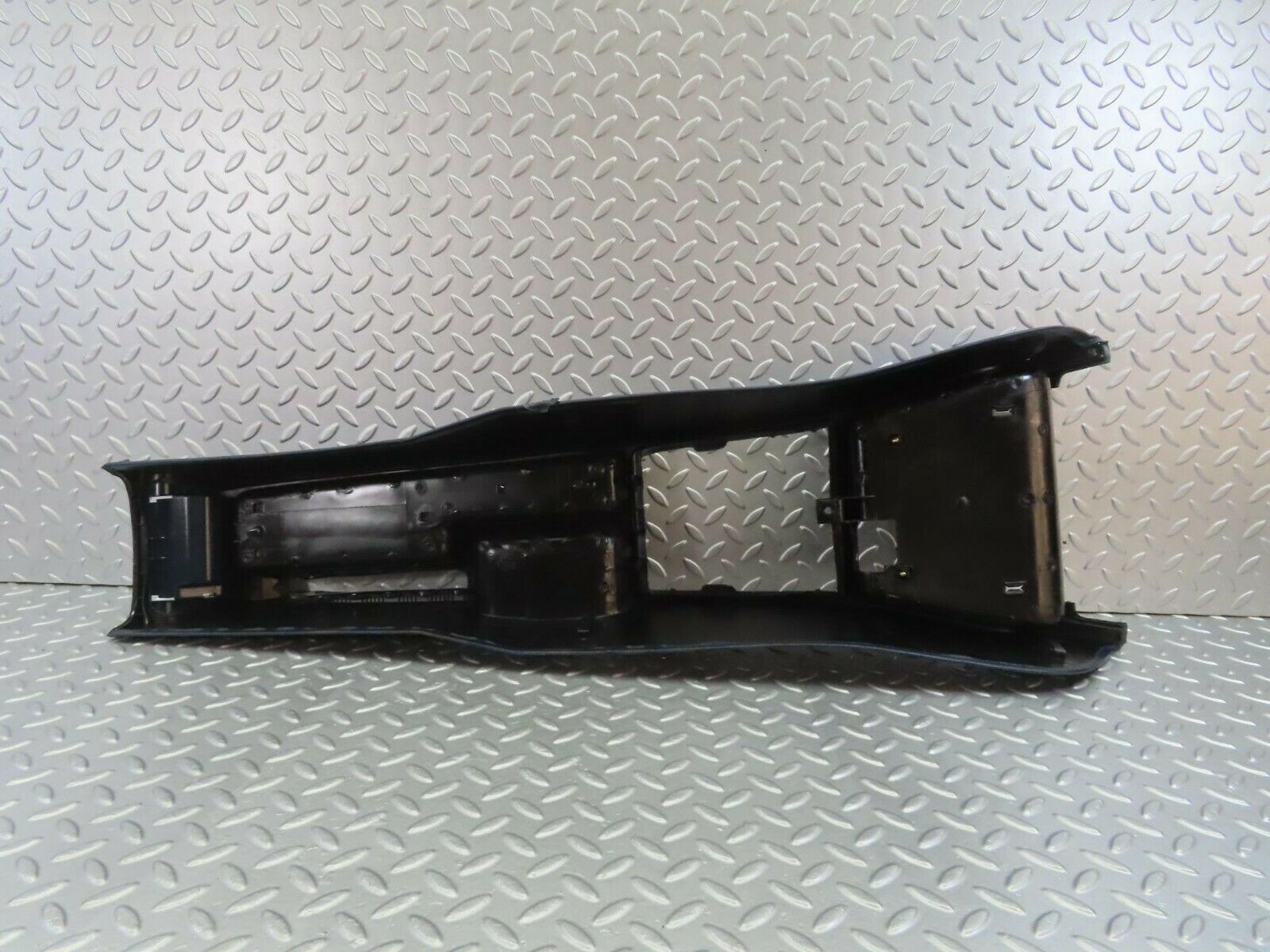 10421 Mercedes-Benz W201 190E Centre Console Blue