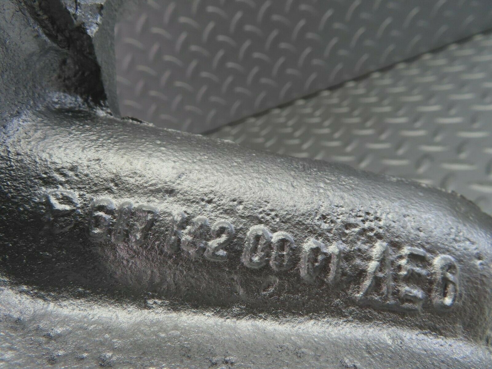 7552 Mercedes-Benz Exhaust Manifold OM617 300D 6171420001