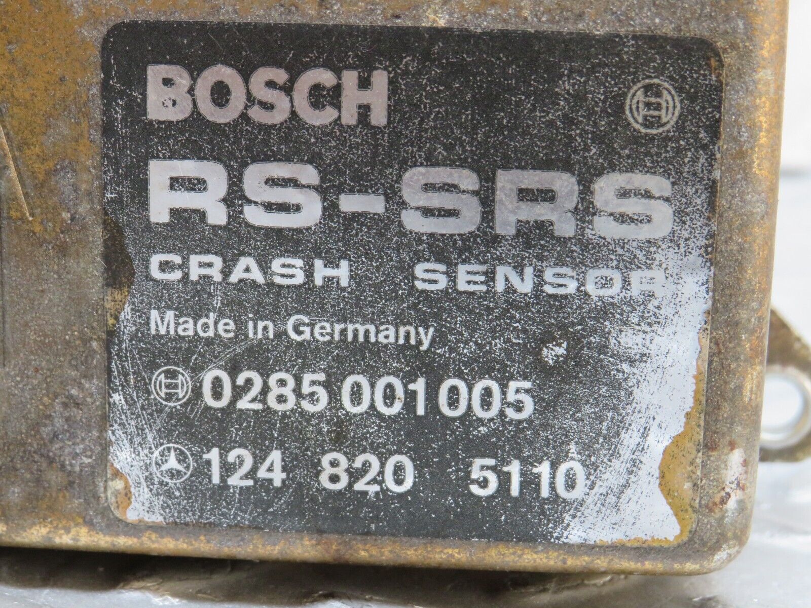 37004 Mercedes-Benz C126 420SEC Coupe Crash Sensor RS-SRS Bosch 0285001005 124820511