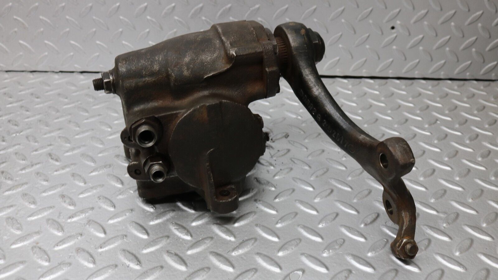 37199 Mercedes-Benz C126 420SEC Coupe Steering Box 1264610501