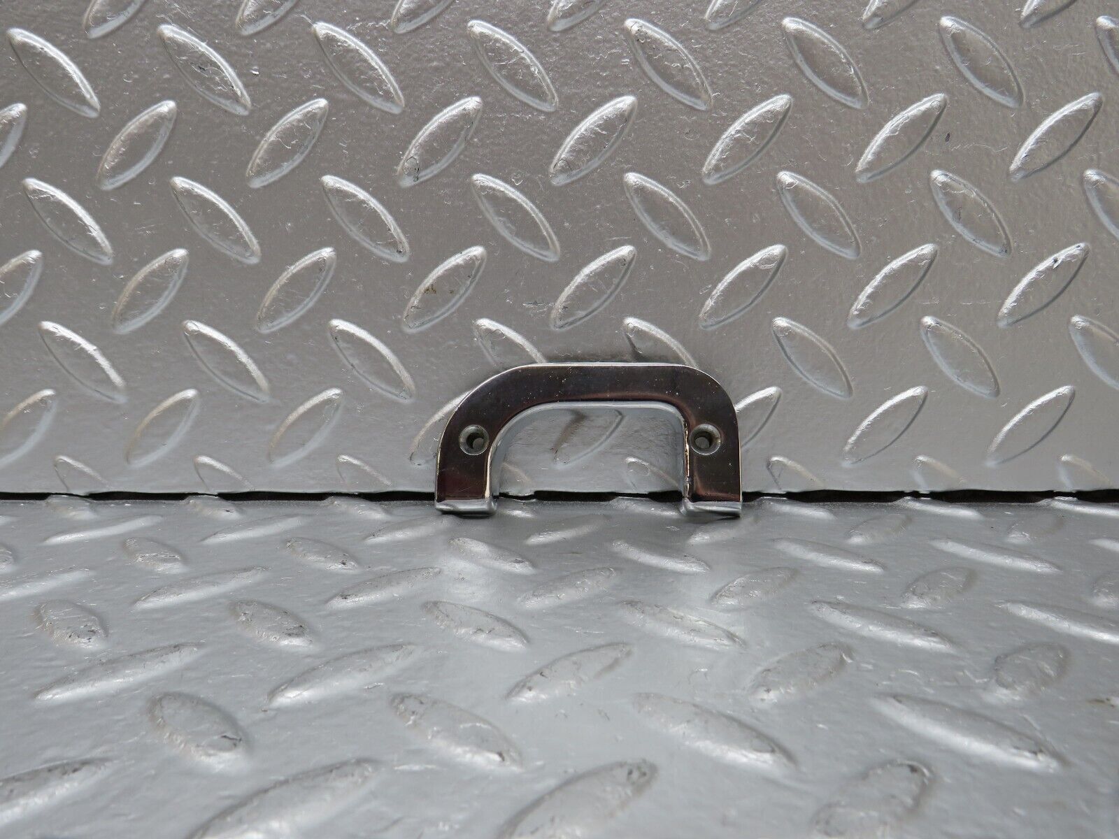 25549 Mercedes-Benz W123 200 Left Interior Chrome Door Latch Trim 1237230124