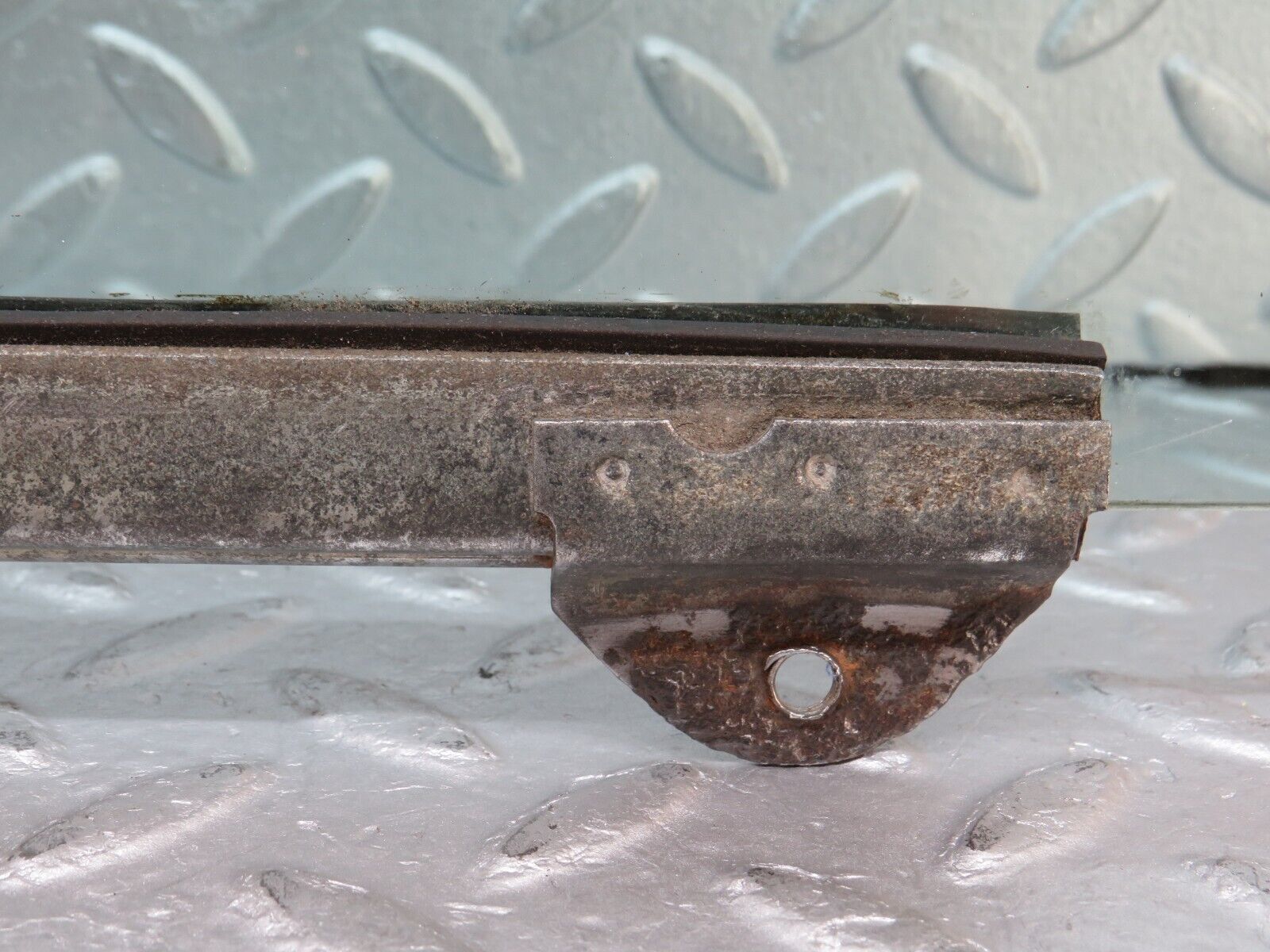 35792 Mercedes-Benz W108 Rear Left Door Window Glass