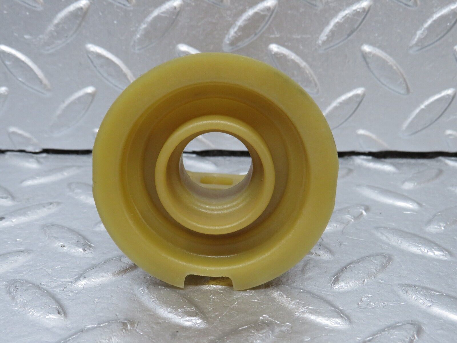 34573 Mercedes-Benz C126 380SEC Automatic Gearbox Support Bracket 1262775740