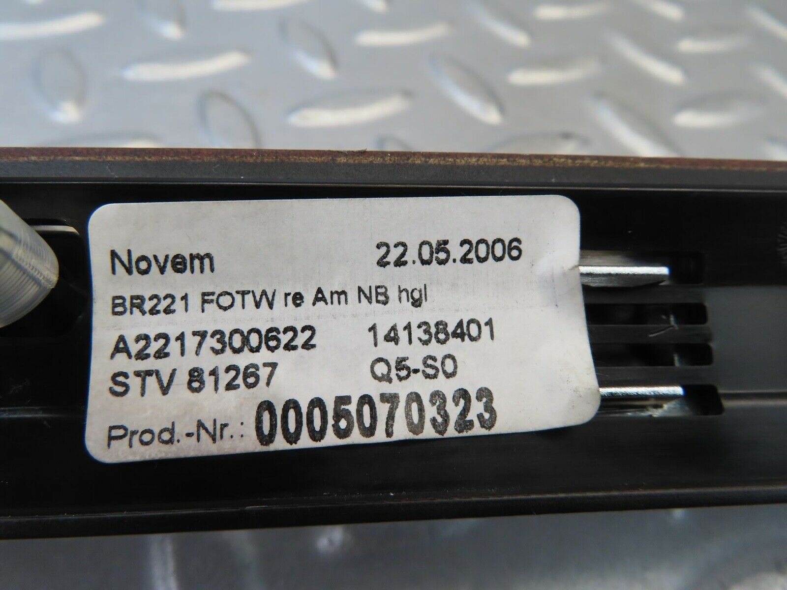 11102 Mercedes-Benz W221 S320 Rear Right Interior Wood Trim 2217300622